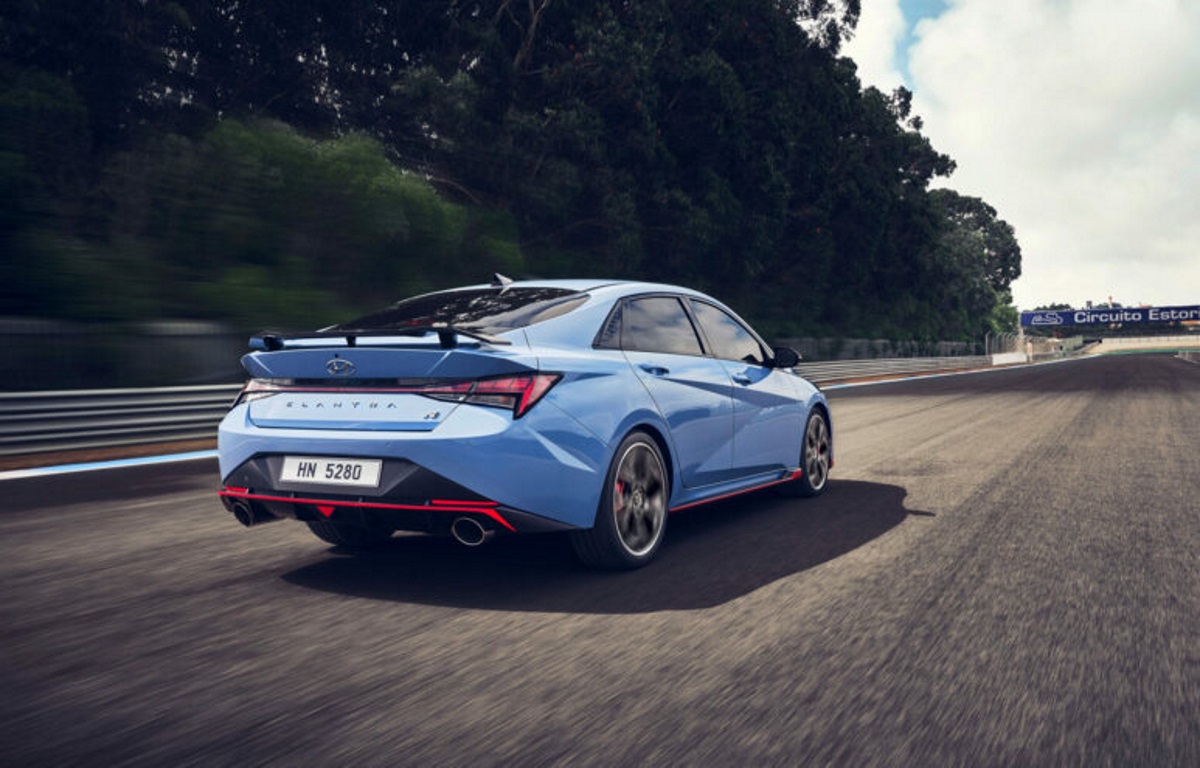 Hyundai: Το Elantra N έρχεται για να ενώσει δύο κόσμους