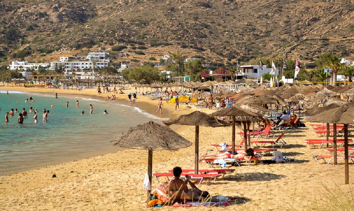 Ιταλία-Covid-19: Δεκαπέντε νεαροί Ιταλοί σε καραντίνα στην Ίο