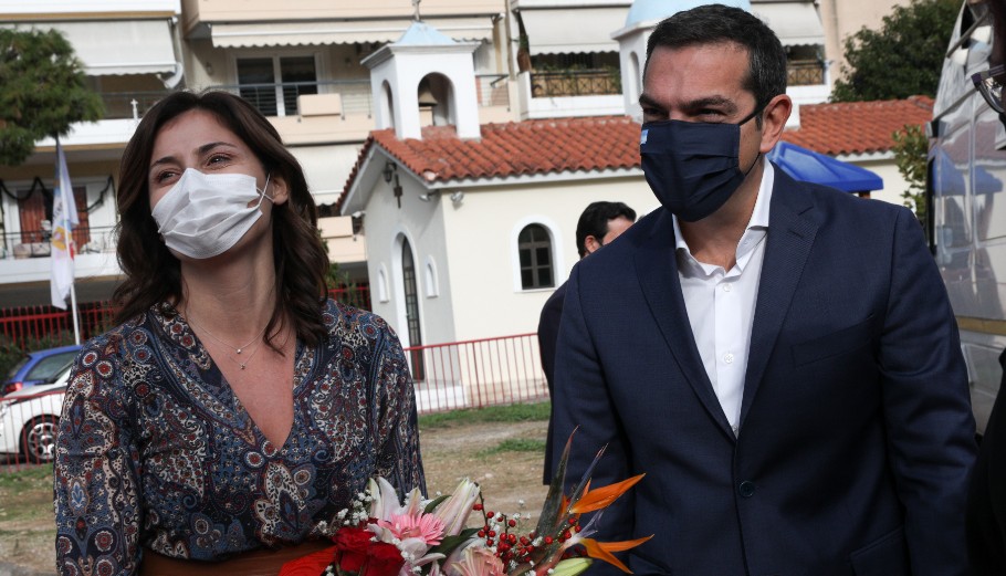 Πόθεν Έσχες: Χωρίς δάνεια το ζεύγος Τσίπρα – Μπαζιάνα