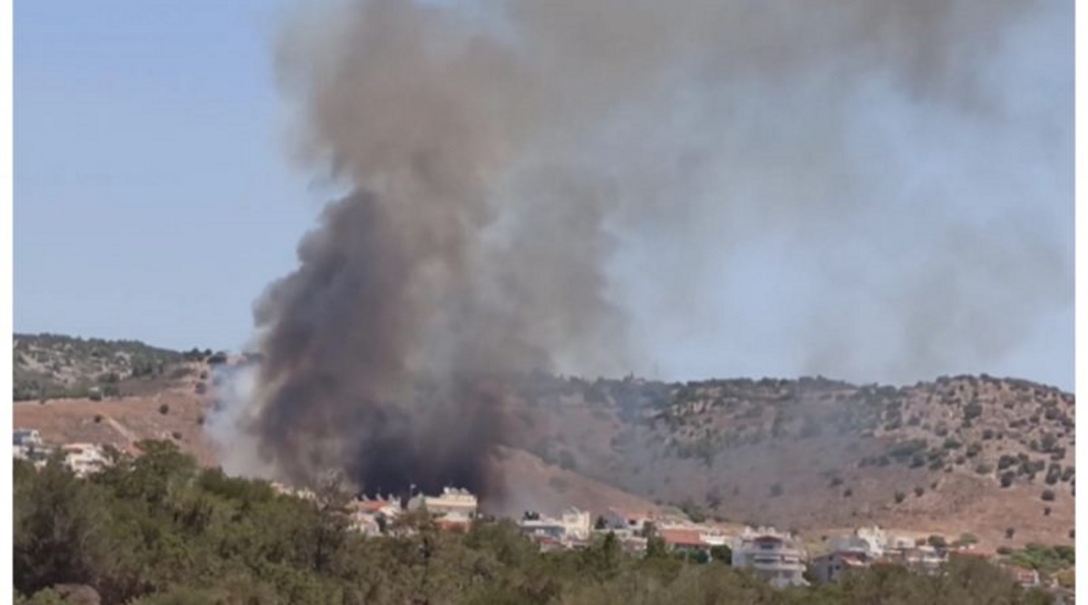 Φωτιά σε χαμηλή βλάστηση στο Πανόραμα Βούλας