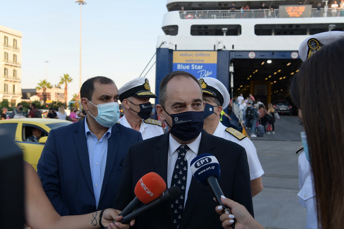 Πλακιωτάκης: Στενή η επικοινωνία με τους ναυτικούς μας στην Ουκρανία