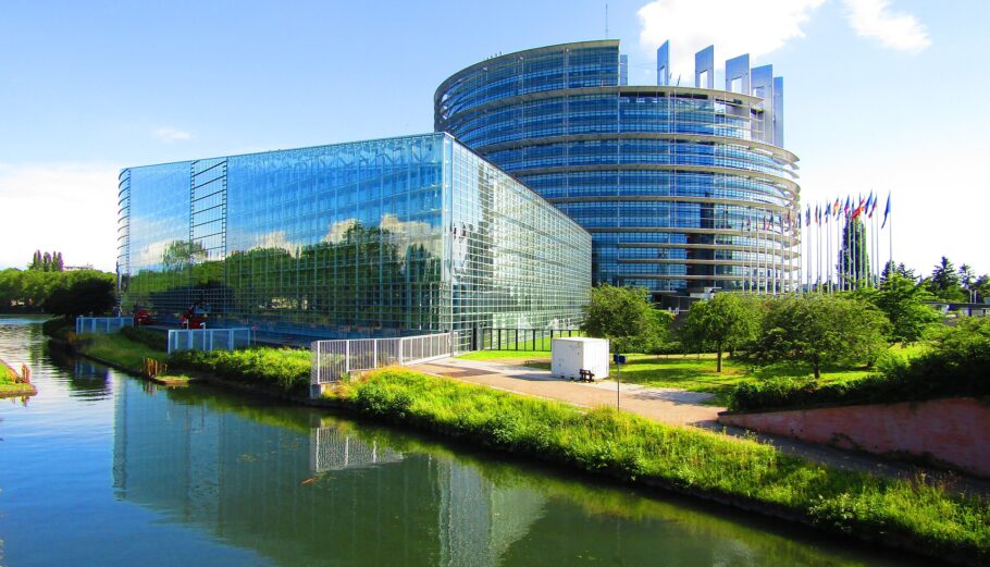 Η έδρα του Ευρωκοινοβουλίου στο Στρασβούργο © Pixabay
