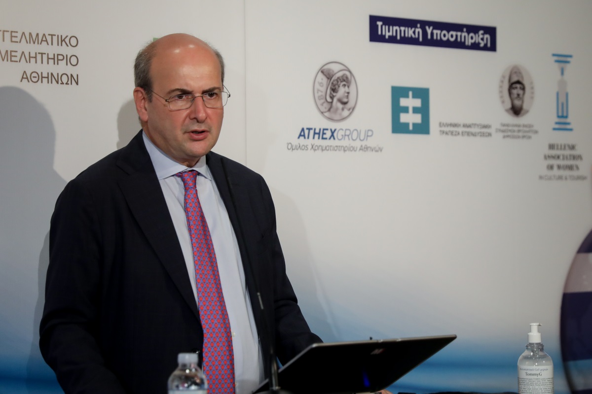 Χατζηδάκης: Πάνω από ένα δισ. ευρώ για προγράμματα κατάρτισης