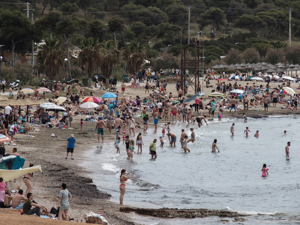 Κορονοϊός: 2.856 νέα κρούσματα, 16 νεκροί και 192 διασωληνωμένοι