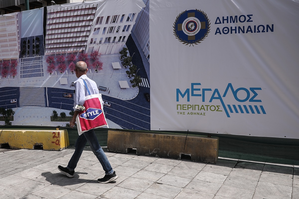 Πλατεία Συντάγματος: Ολοκληρώθηκαν τα έργα ανακατασκευής του οδοστρώματος