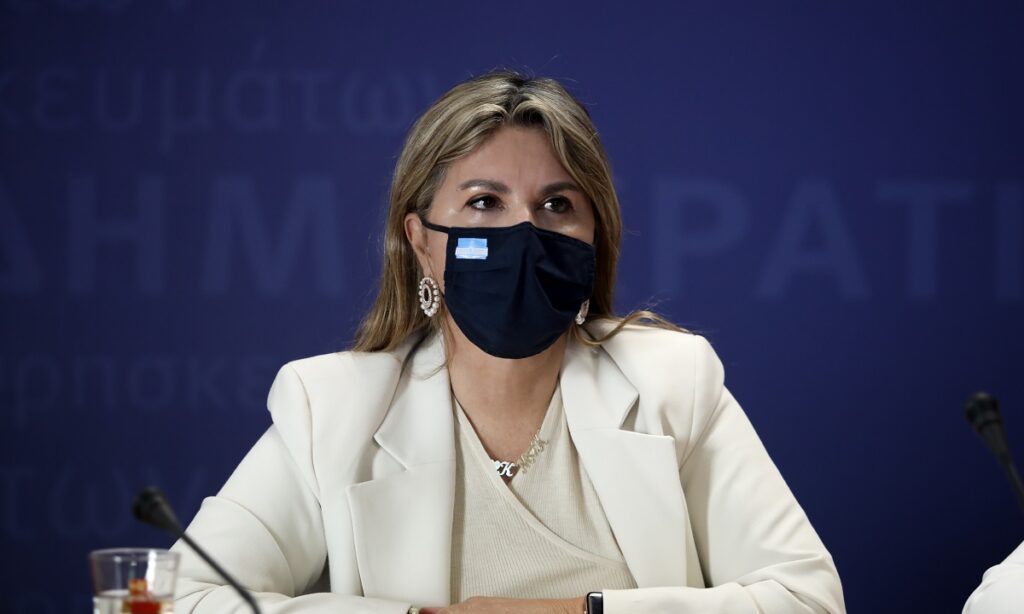 Μακρή: Δεν θα επιστρέψουν οι μαθητές στην τηλεκπαίδευση