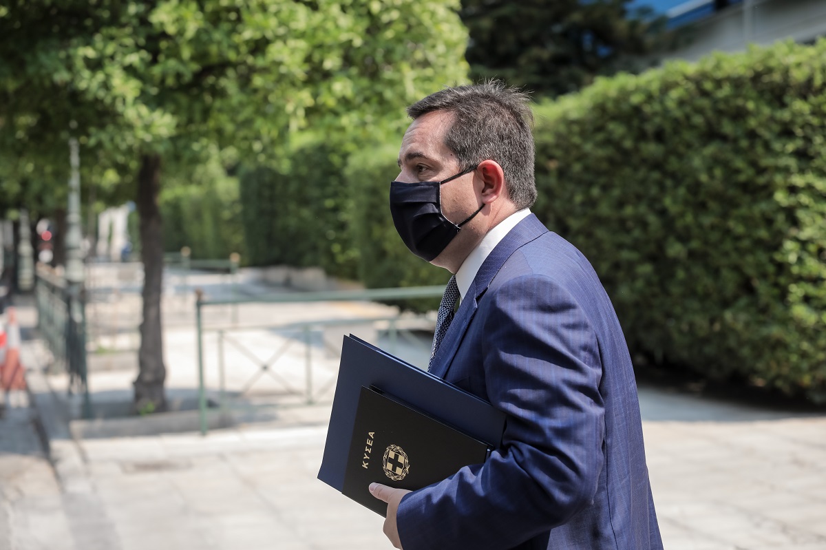 Μηταράκης: Συμφωνία με Γερμανία για χρηματοδότηση προγράμματος προσφύγων