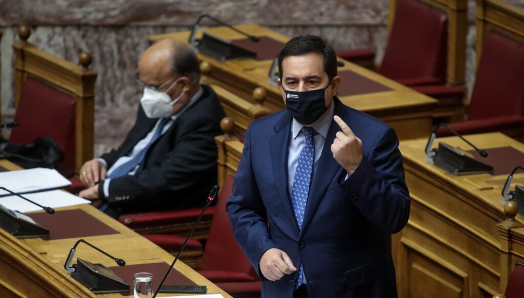 Μηταράκης: Είμαστε κατά της εργαλειοποίησης του μεταναστευτικού