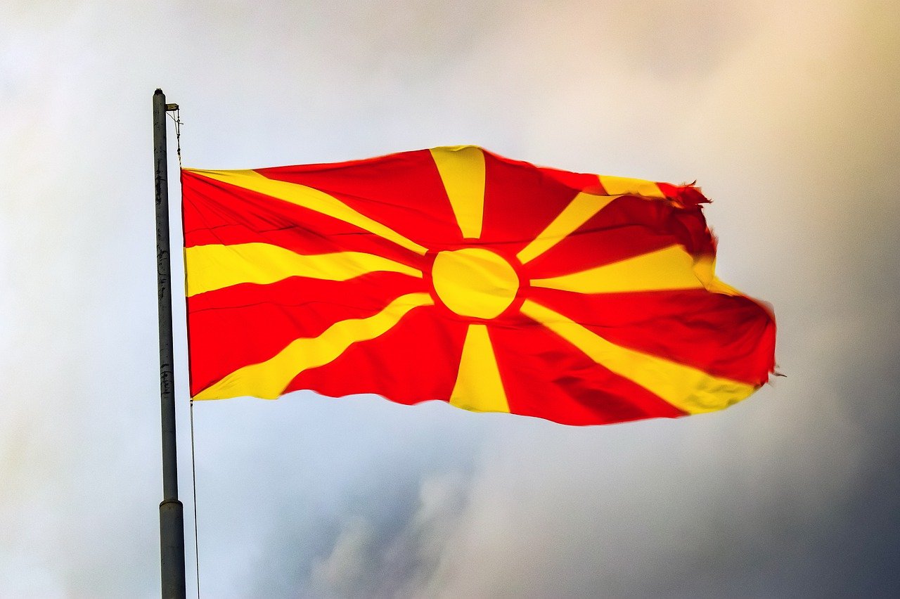 Β. Μακεδονία: Ξεκίνησε η έκδοση ταυτοτήτων με τη νέα ονομασία της χώρας