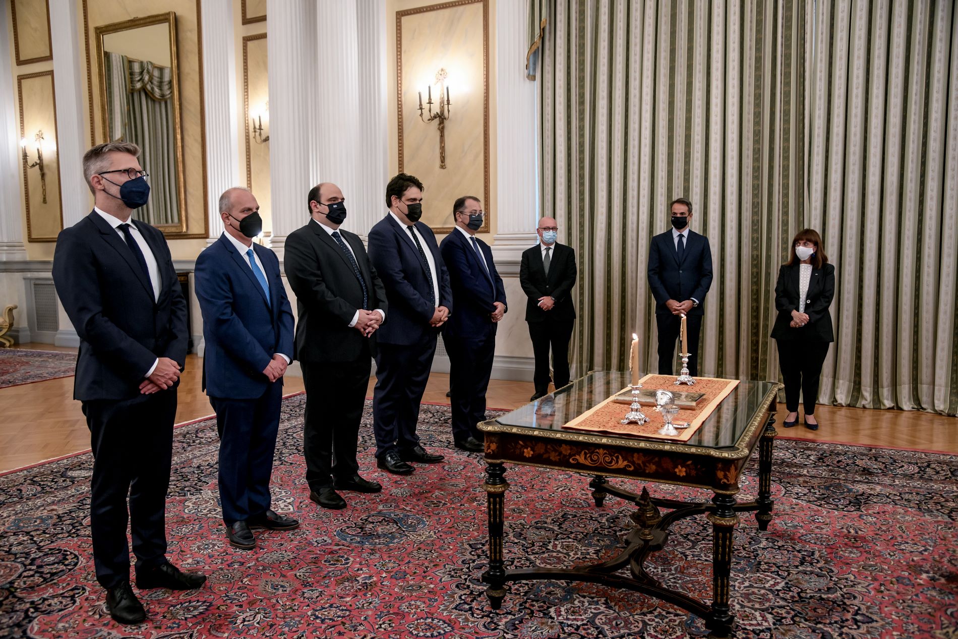 Η αξίωση για πράσινο τέλος και η εκλογική οικονομία του μίνι ανασχηματισμού