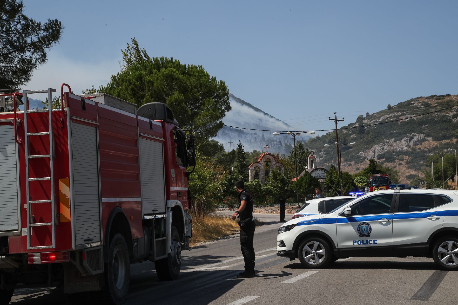 Κυκλοφοριακές ρυθμίσεις λόγω της πυρκαγιάς στα Βίλια