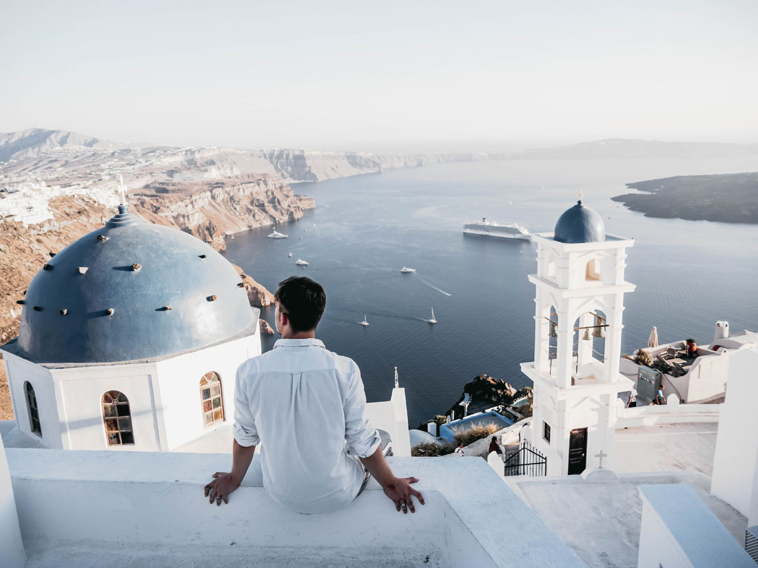 Digital Nomad στη Σαντορίνη © Unsplash