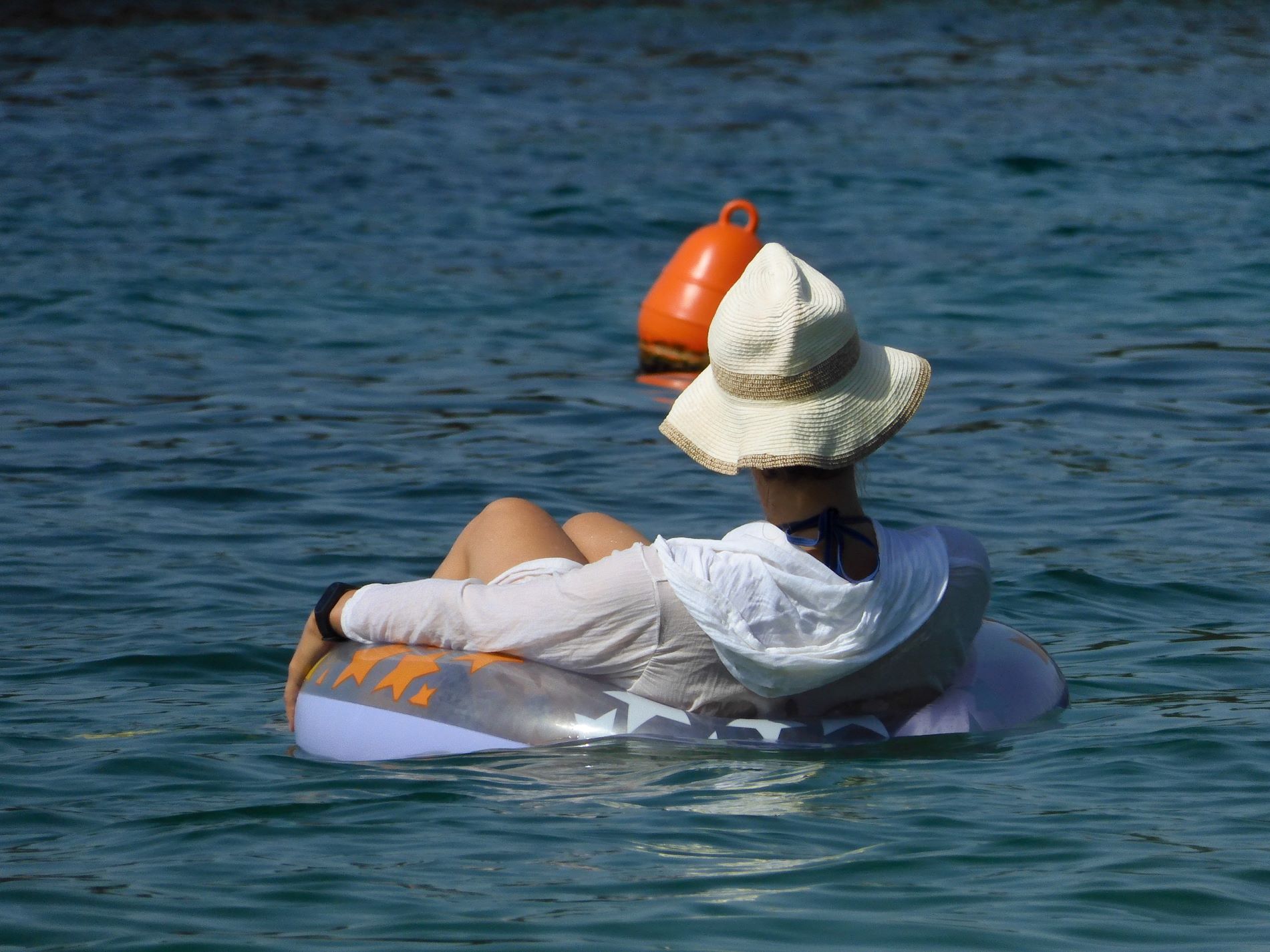 Μικρή πτώση της θερμοκρασίας και τοπικές βροχές την Παρασκευή