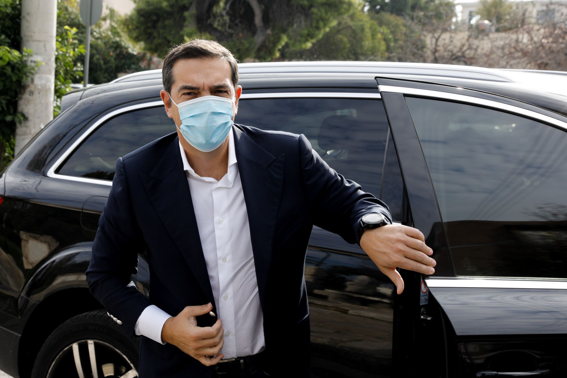Πόλεμος ανακοινώσεων Τσίπρα – Οικονόμου για τις πανελλαδικές
