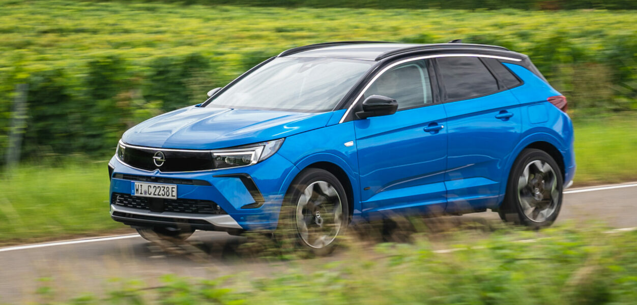 Οδηγούμε στη Γερμανία το ανανεωμένο Opel Grandland