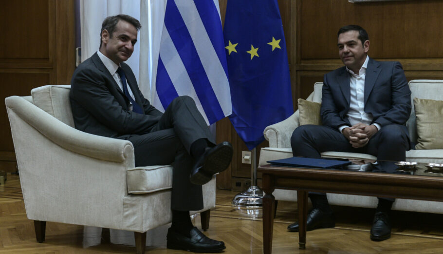Ο Κυριάκος Μητσοτάκης και ο Αλέξης Τσίπρας © EUROKINISSI
