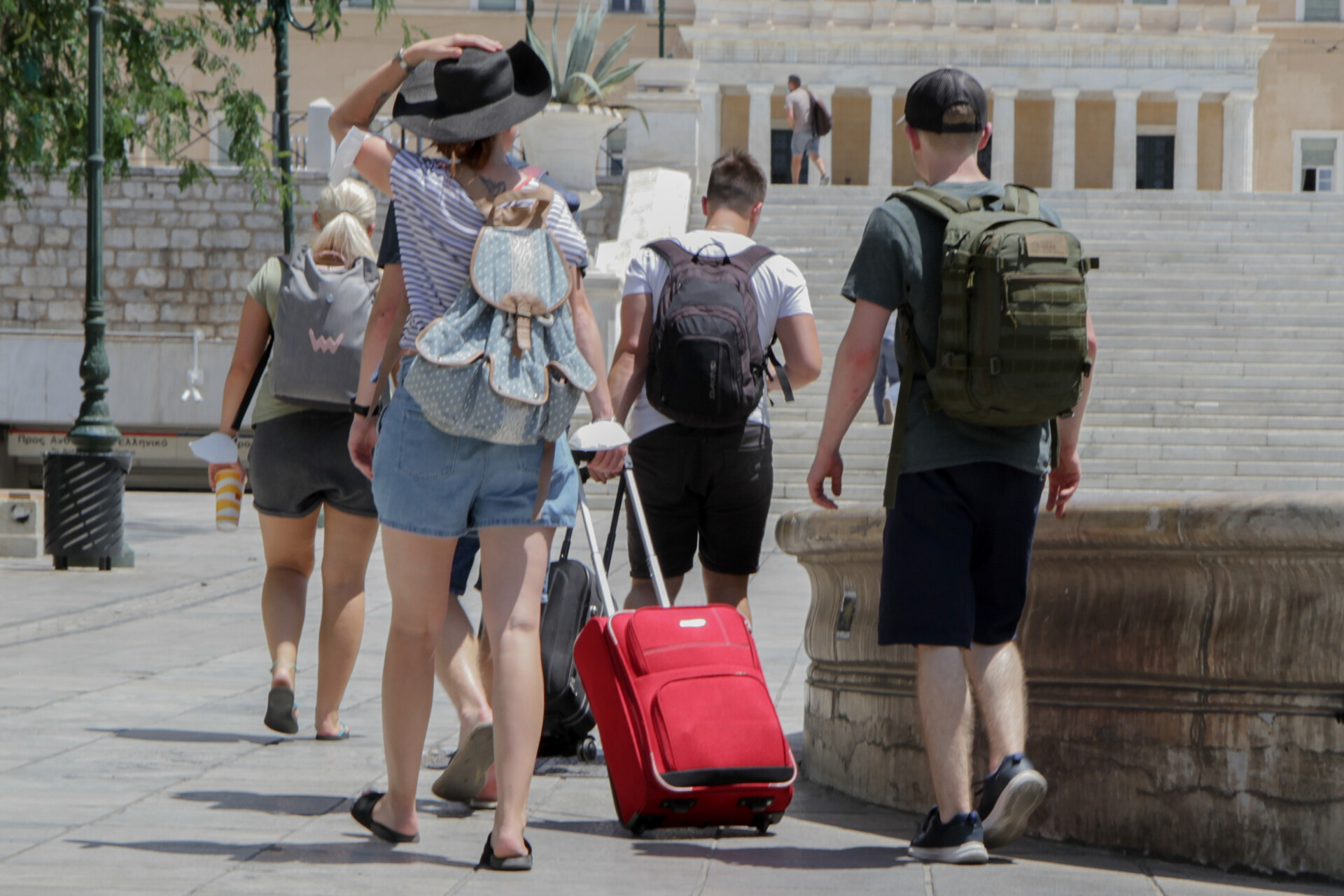 ΤτΕ: Άλμα 235,6% στις ταξιδιωτικές εισπράξεις τον Ιούλιο
