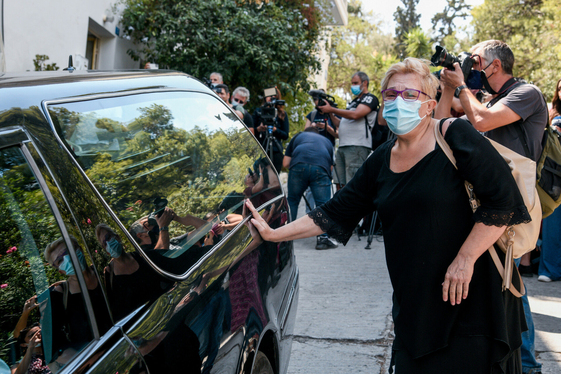 Δικαστικό μπλόκο ως τη Δευτέρα για την ταφή του Μ. Θεοδωράκη