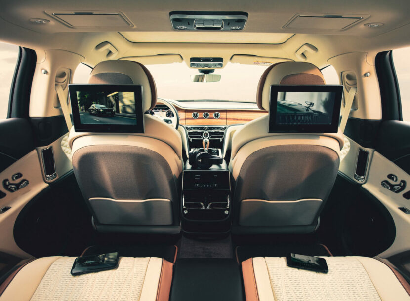 Home cinema μέσα στις Bentley