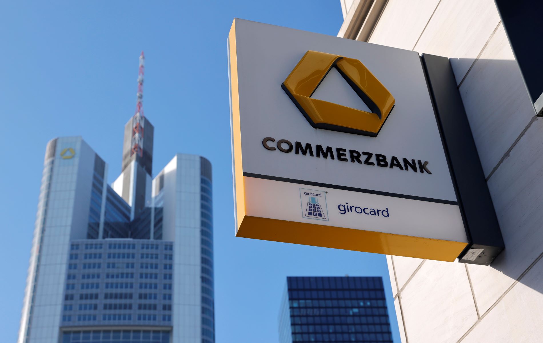 Commerzbank ©EPA/RONALD WITTEK