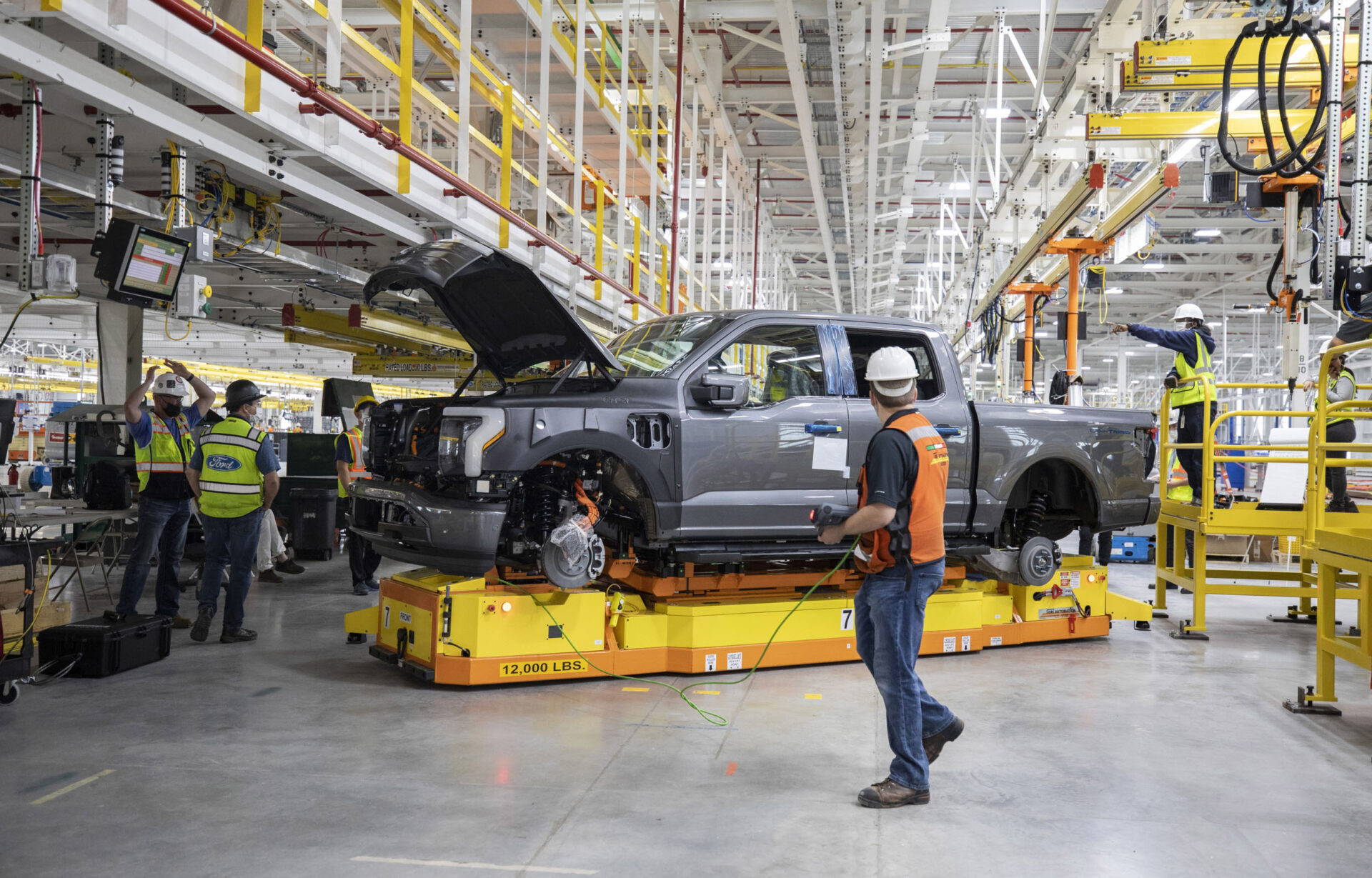 Η μεγάλη ζήτηση για το ηλεκτρικό pick up της Ford φέρνει αύξηση της παραγωγής