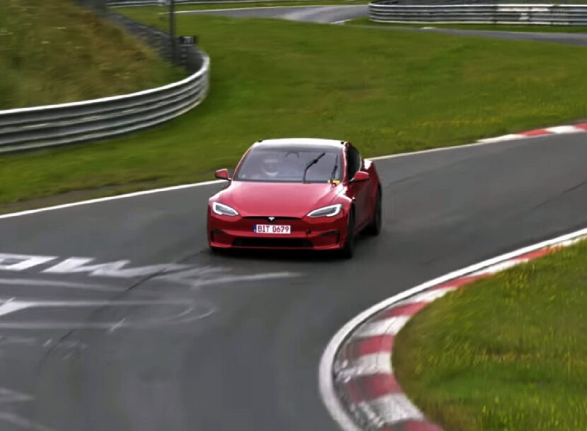 Το Tesla Model S Plaid έκανε ρεκόρ στο Nurburgring (+video)