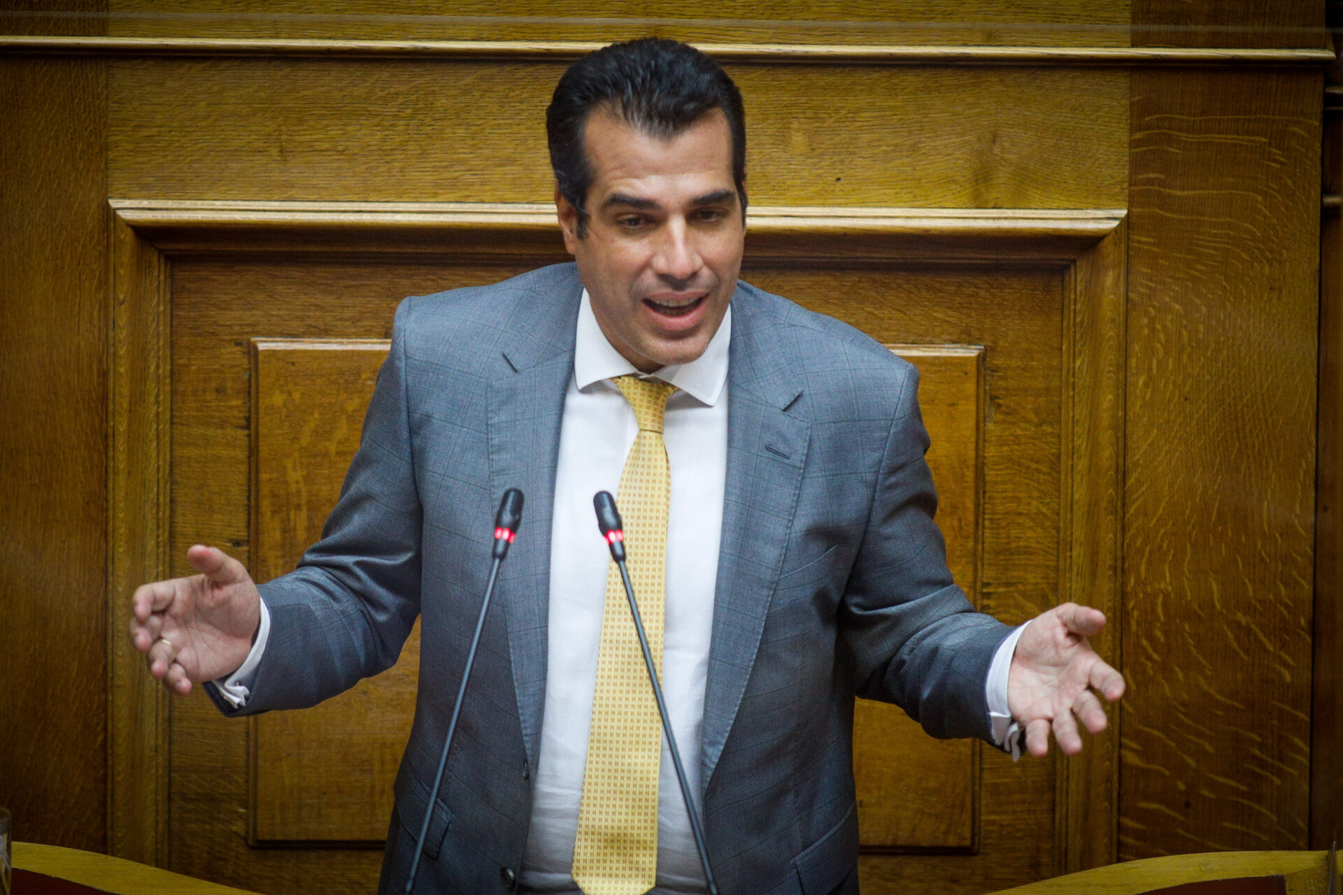 Πλεύρης: Η οικονομία δεν θα ξανακλείσει λόγω ανεμβολίαστων πολιτών