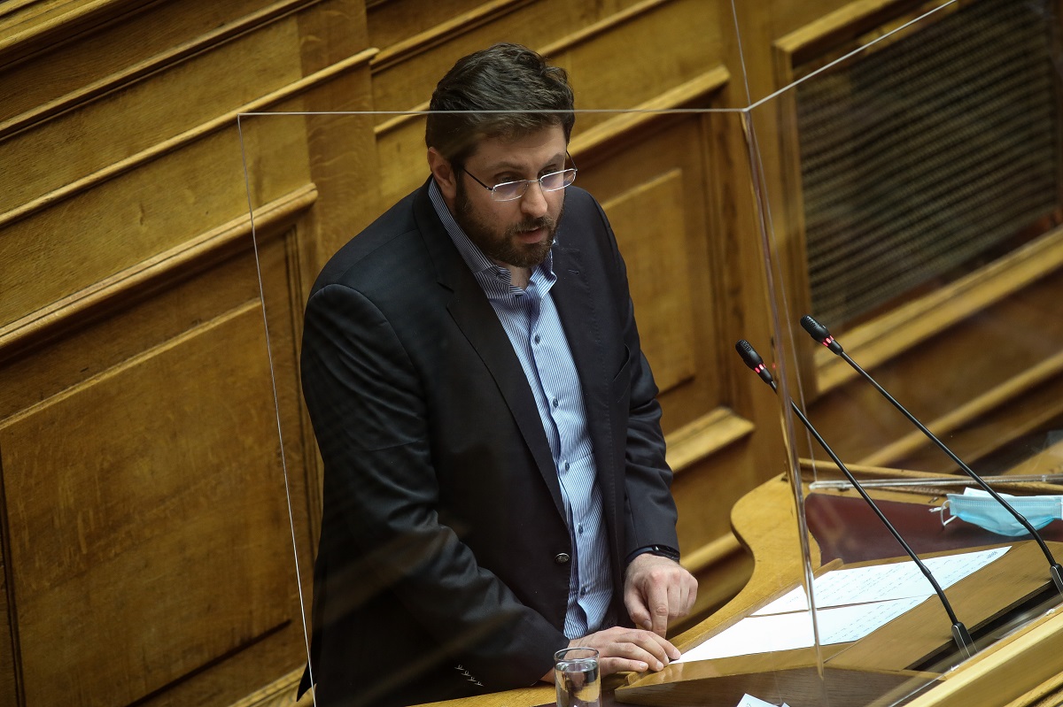 Ζαχαριάδης: Στον ΣΥΡΙΖΑ είμαστε όλοι εμβολιασμένοι