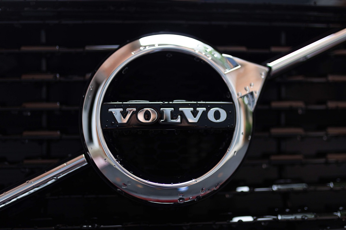 Volvo logo © Unsplash