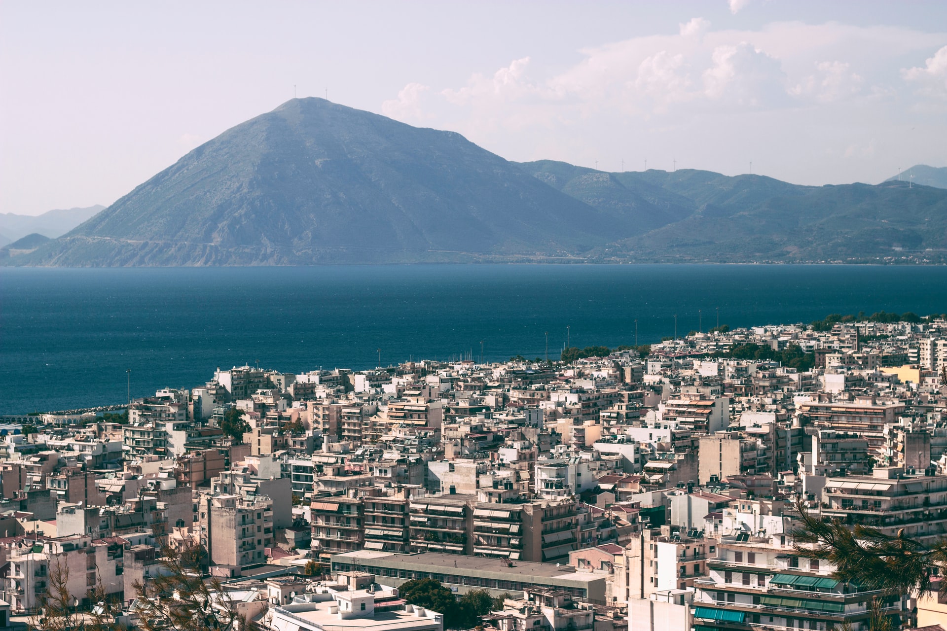 Πάτρα, πρωτεύουσα του Νομού Αχαΐας ©Unsplash