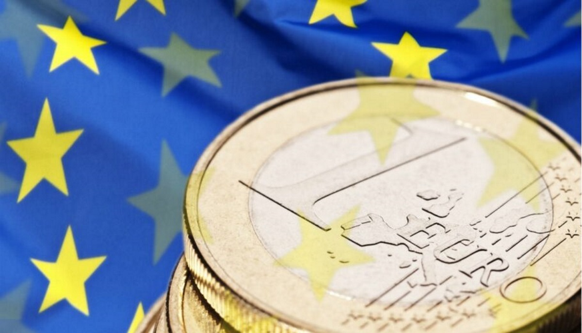 ESM: Γιατί προτείνει αύξηση του ορίου του χρέους στο 100% του ΑΕΠ