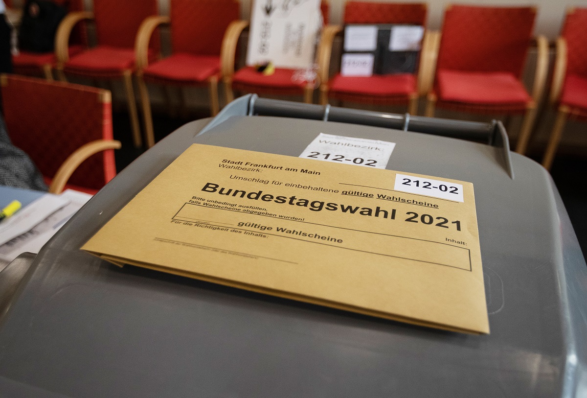 Γερμανικές εκλογές: Ξεπερνά το 2017 η προσέλευση των ψηφοφόρων