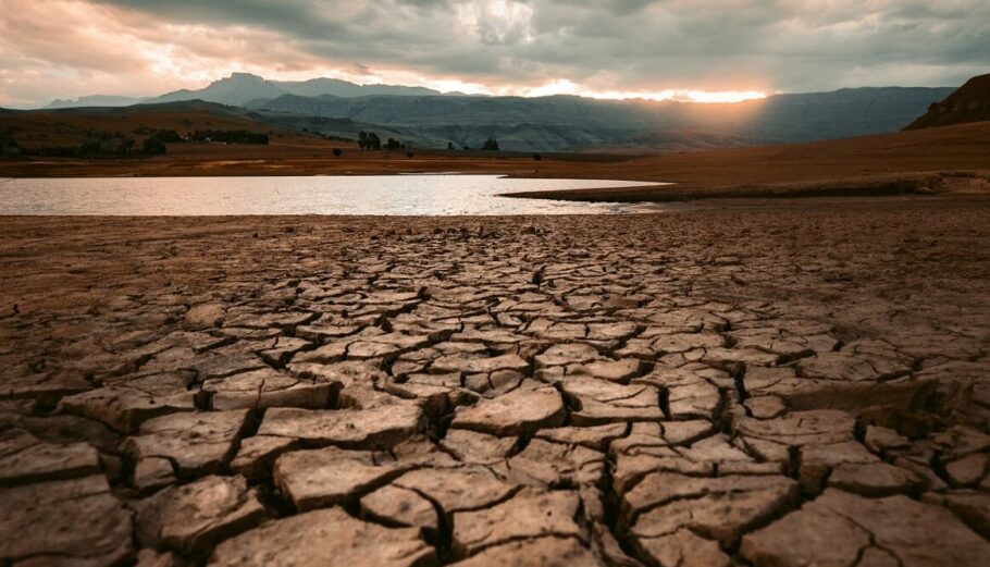 Η κλιματική αλλαγή απειλεί τον πλανήτη © Unsplash
