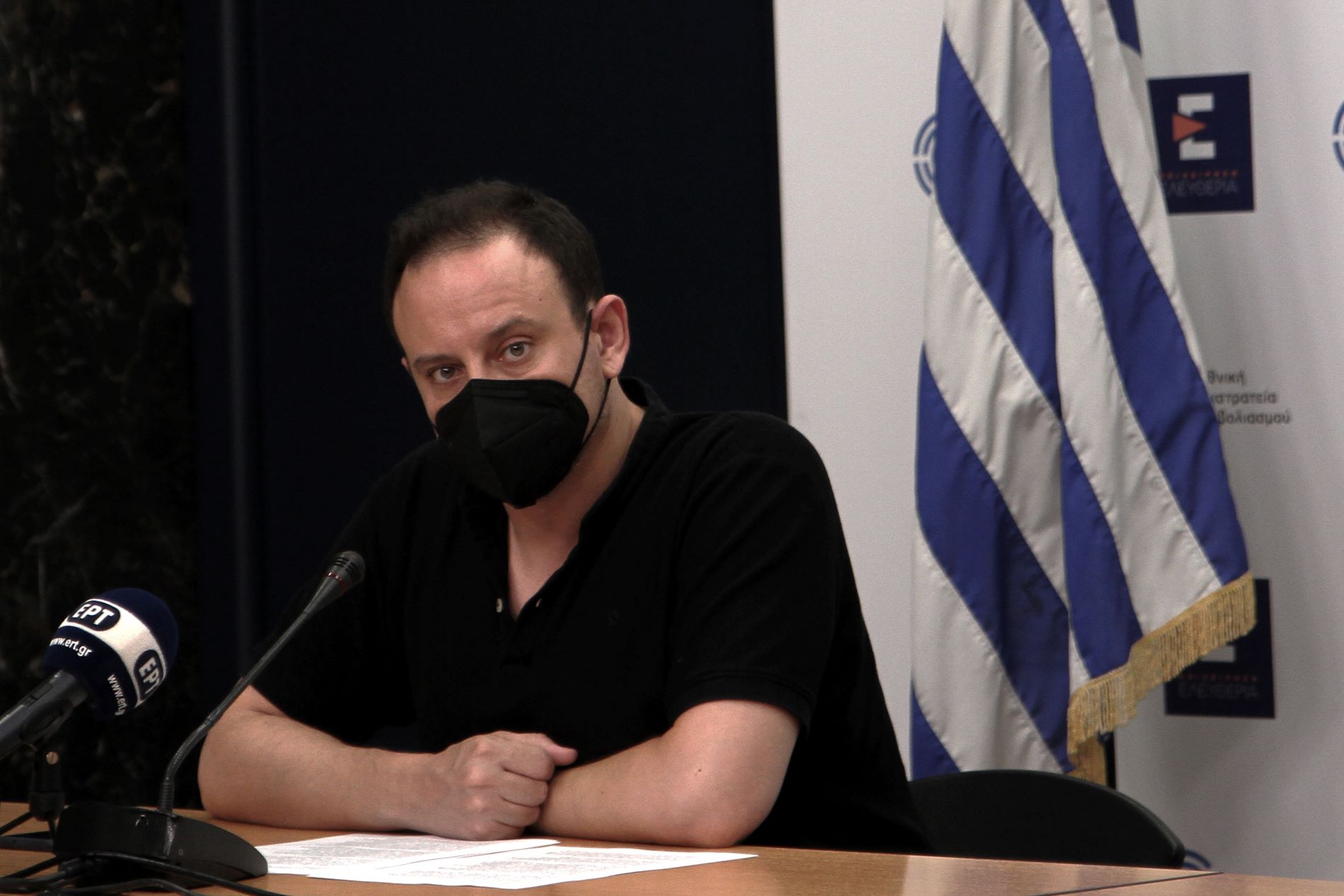 Μαγιορκίνης: Οι βλάβες που προκαλεί ο κορονοϊός σε εγκέφαλο και καρδιά