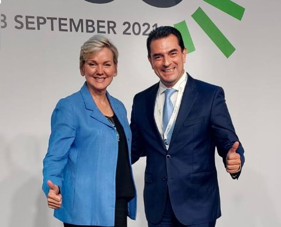 Σκρέκας: Συνάντηση για την ενεργειακή συνεργασία Ελλάδας – ΗΠΑ