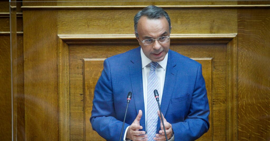 Σταϊκούρας: Ενισχύεται το πλέγμα μέτρων στήριξης στα προγράμματα Γέφυρα