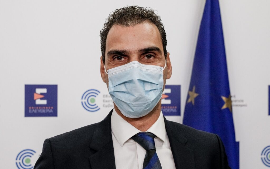 Θεμιστοκλέους για εμβολιασμό: H τρίτη δόση δεν είναι υποχρεωτική