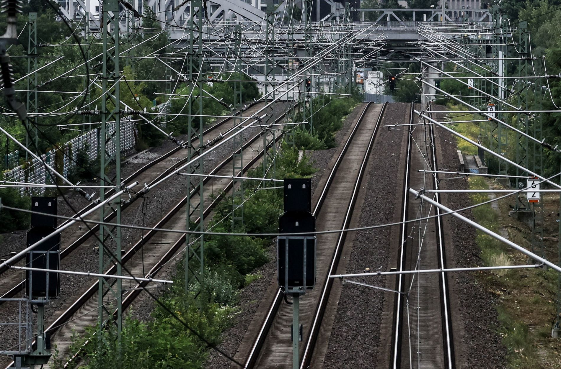 DW: Πενθήμερη απεργία στους σιδηροδρόμους της Γερμανίας