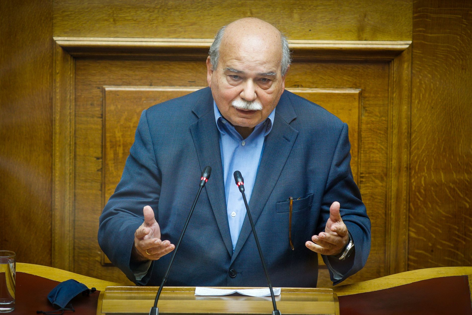 Βούτσης: Η ΝΔ αρέσκεται στο παρελθόν
