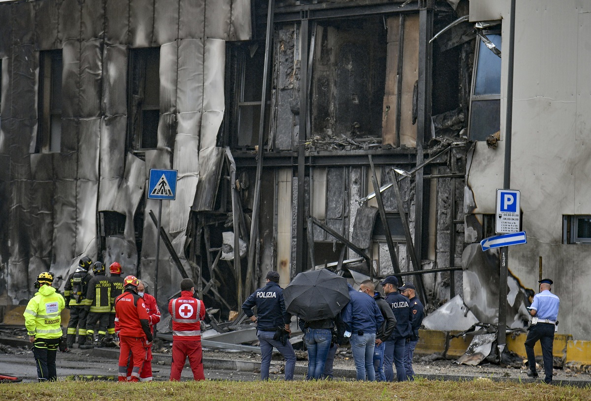 Ιταλία: Οκτώ νεκροί από την πτώση αεροσκάφους στο Μιλάνο