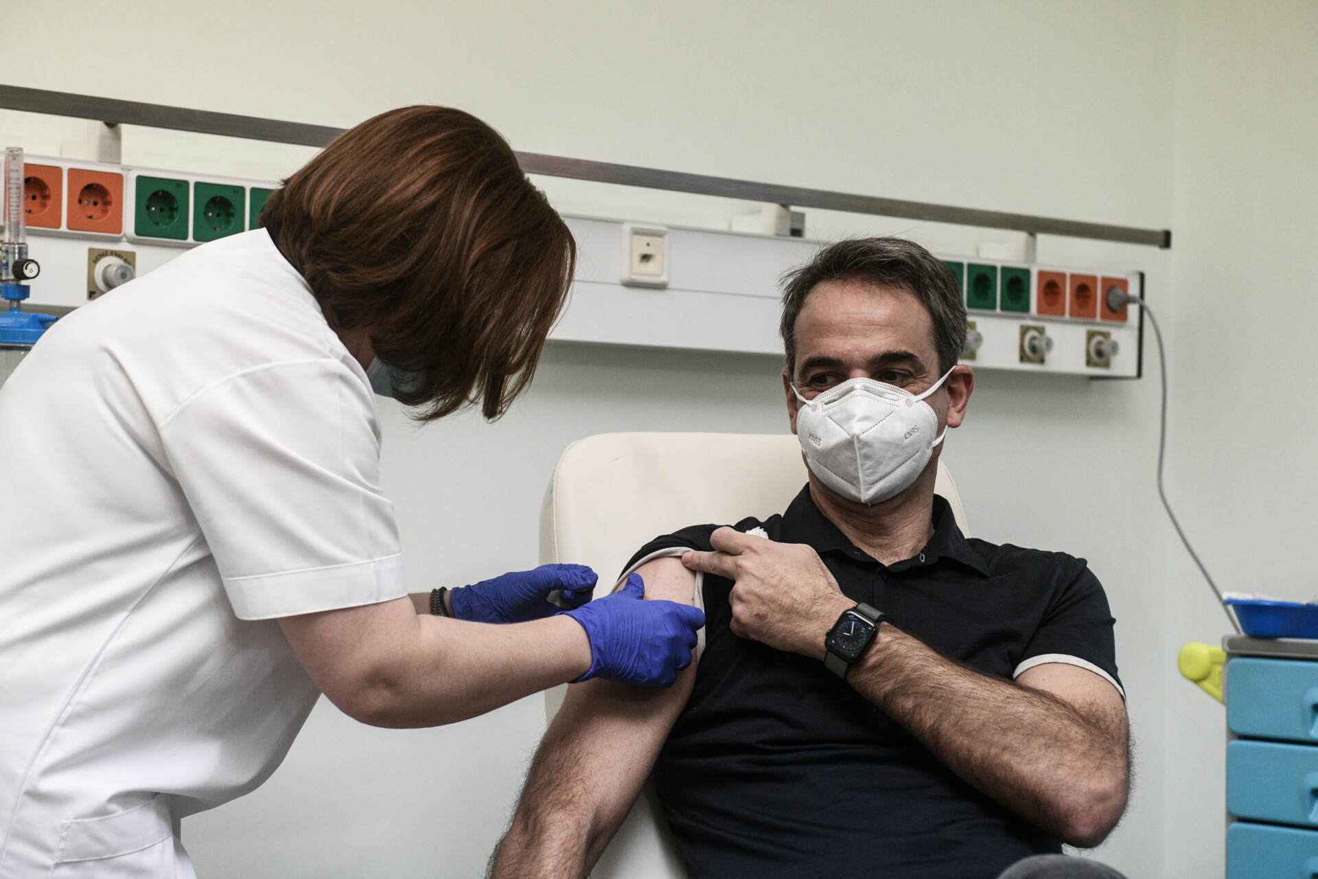 Μητσοτάκης: Εμβολιάζεται με την 3η δόση την Τρίτη
