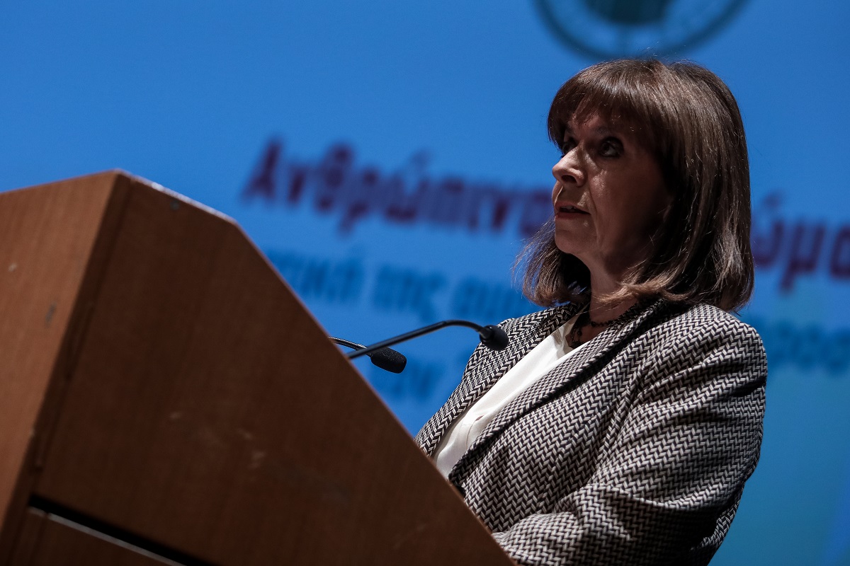 Σακελλαροπούλου: Η εποχή μας θέτει σε αμφισβήτηση τα ιδανικά μας