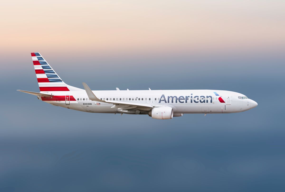 Η American Airlines ακύρωσε πάνω από 1.400 πτήσεις το τριήμερο