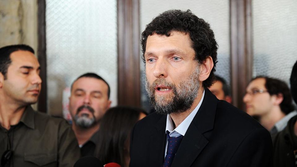 Τουρκία: Δικαστήριο ζήτησε να παραμείνει υπό κράτηση ο Καβαλά
