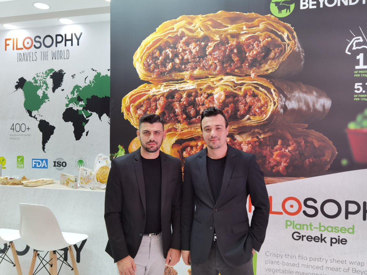 Ioniki: Η μπουγάτσα με vegan κιμά της Beyond Meat κάνει τον γύρο του κόσμου