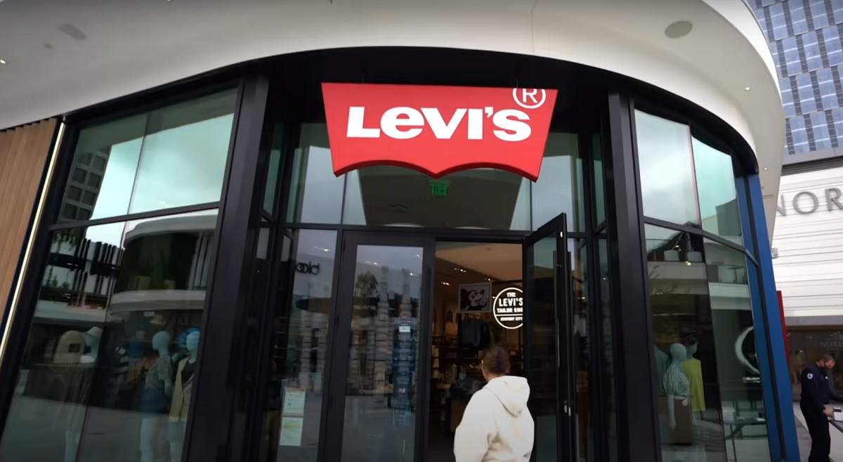 Κατάστημα Levi’s ©youtube.com