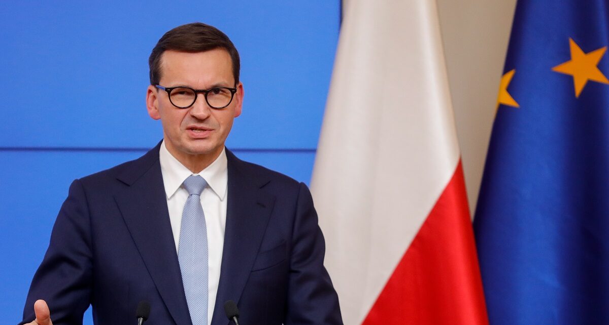 Ο Πολωνός πρωθυπουργός Ματέους Μοραβιέτσκι© EPA/STEPHANIE LECOCQ