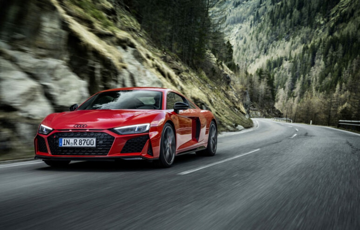 Νέο πισωκίνητο Audi R8: Αναβαθμίζεται σε εξοπλισμό και τεχνολογίες