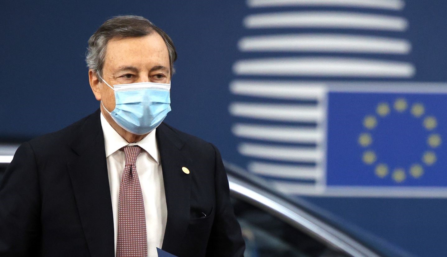 Ζελένσκι: Ο Ντράγκι συμφωνεί με αποκλεισμό της Ρωσίας από το SWIFT