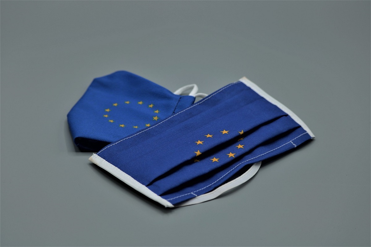 ECDC: Συναγερμός για ραγδαία εξάπλωση της Όμικρον στην ΕΕ